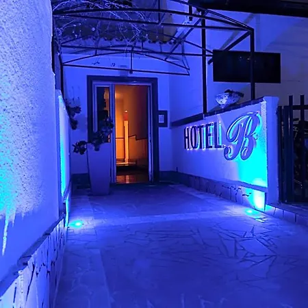 巴比里酒店 住宿加早餐酒店 维博瓦伦蒂亚码头